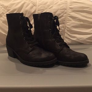 American Eagle Black Lace Up Boots